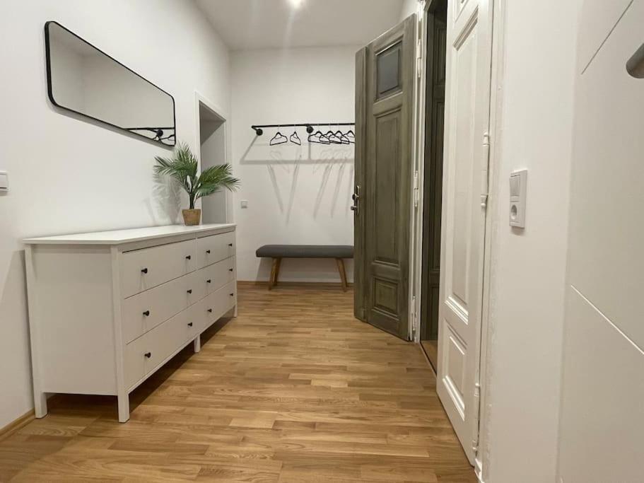 #Attraktive Altbauwohnung Im Leipziger Zentrum 1 Og Links Buitenkant foto